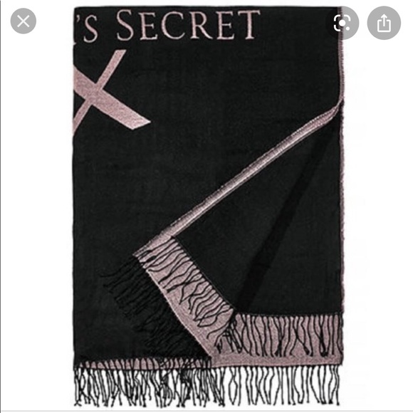 🆚Victoria's Secret Limited edition cozy Blanket - Picture 4 of 4